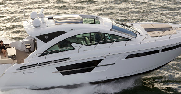 Cruisers Yachts 54 Cantius