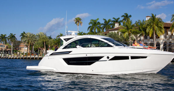 Cruisers Yachts 50 Cantius