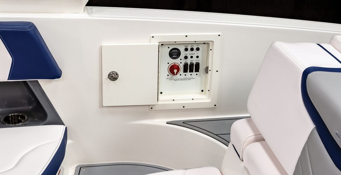 Chaparral 270 OSX