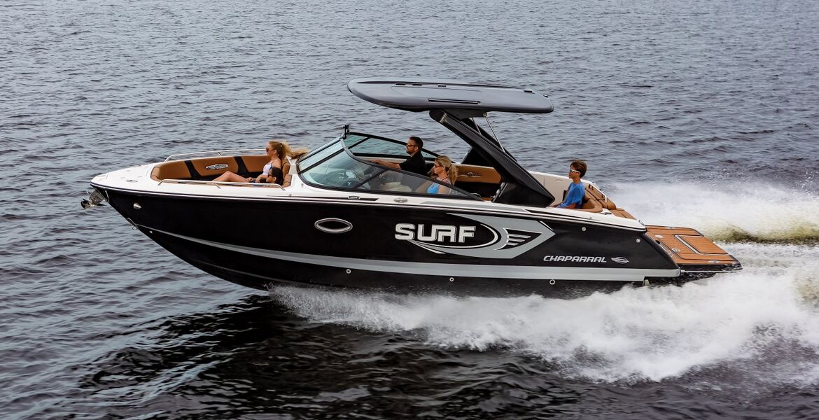 Chaparral 28 Surf