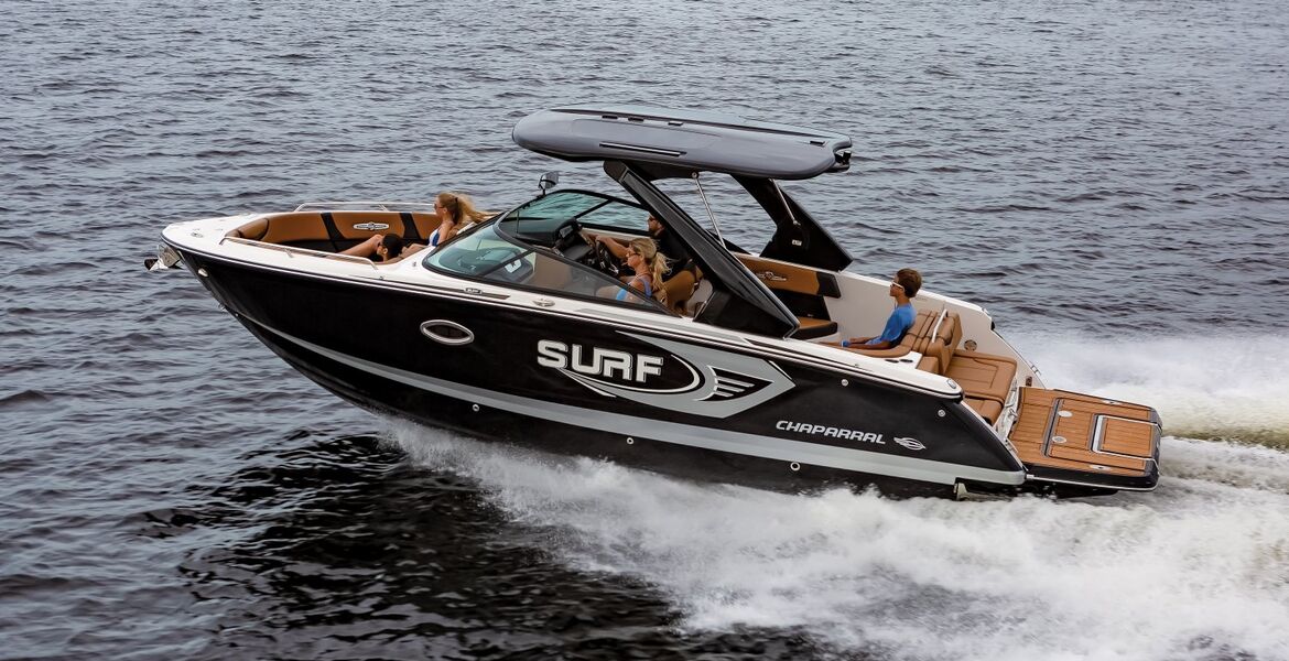 Chaparral 28 Surf